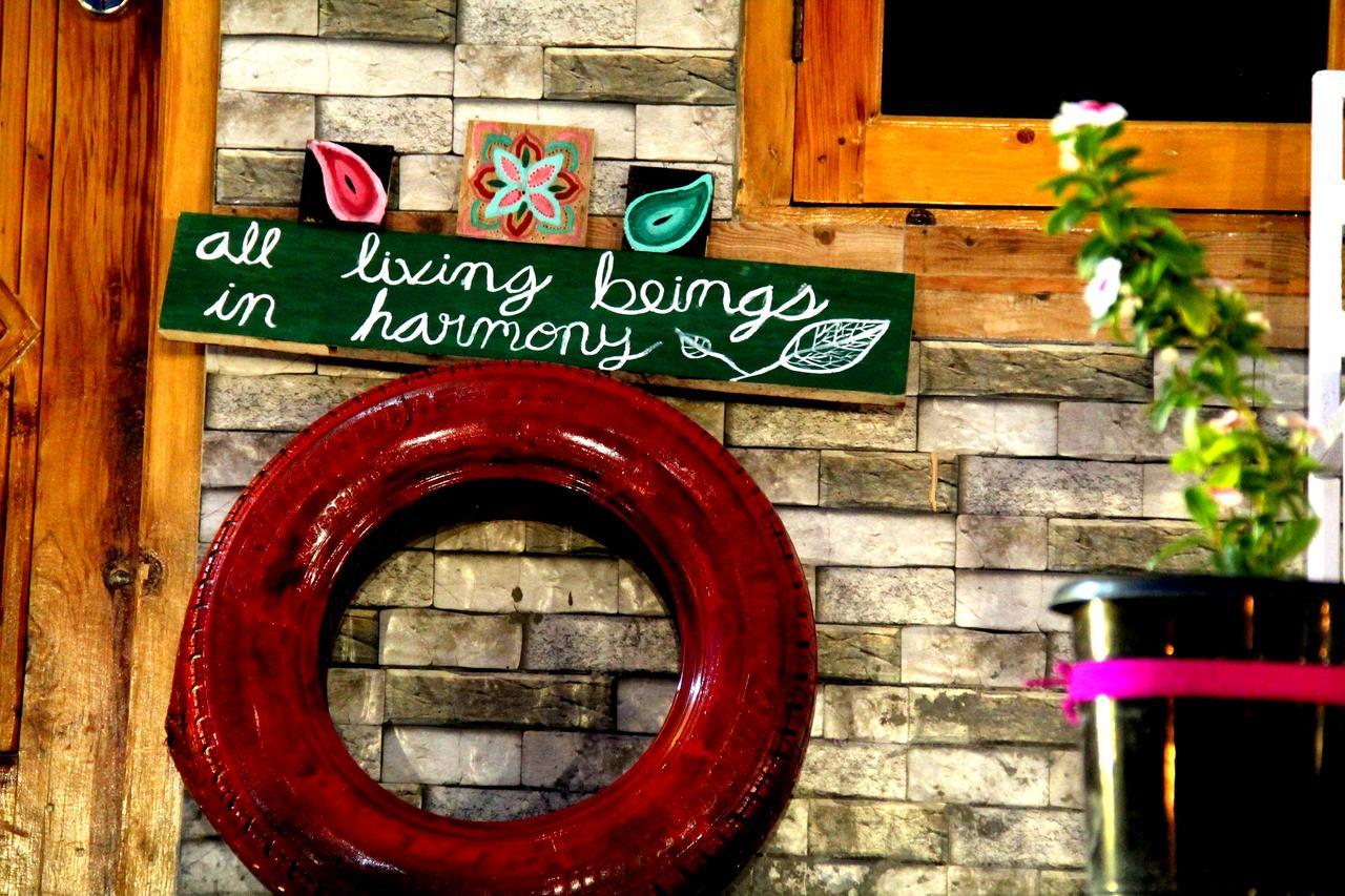 Bros Hostel Manali Eksteriør bilde