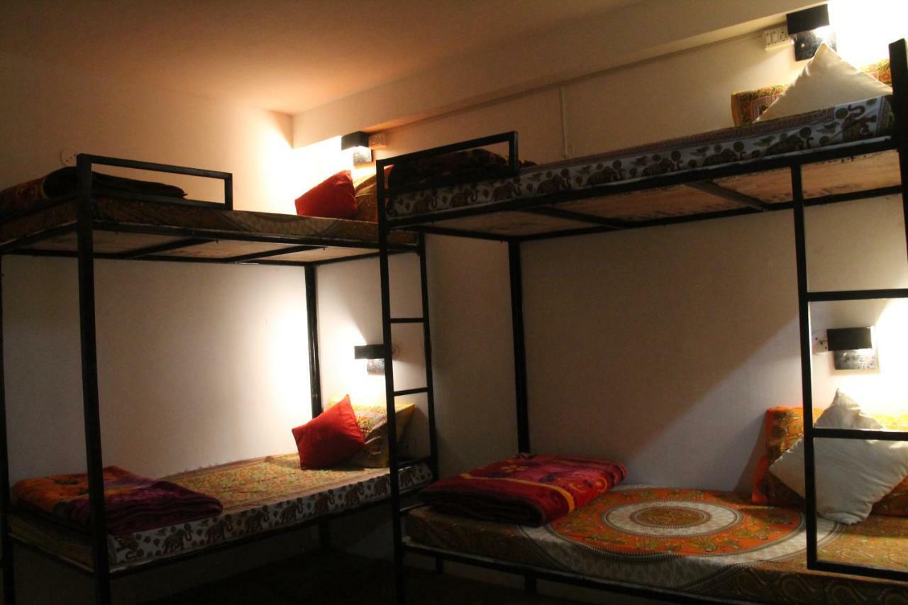 Bros Hostel Manali Eksteriør bilde